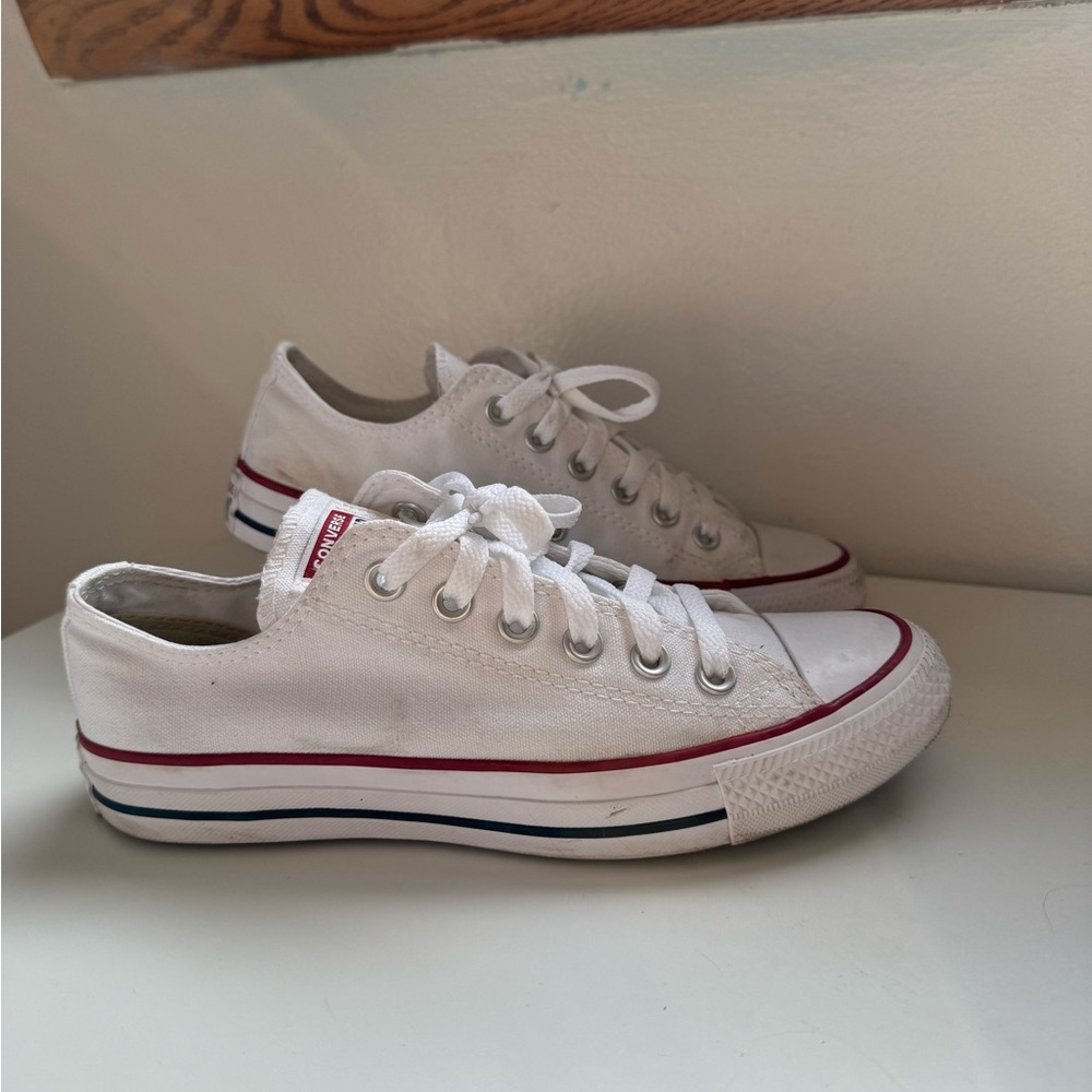 Women’s White Converse Chuck Taylor All Star Low